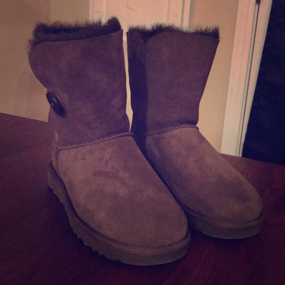 UGG Shoes - Brown Ugg Boots